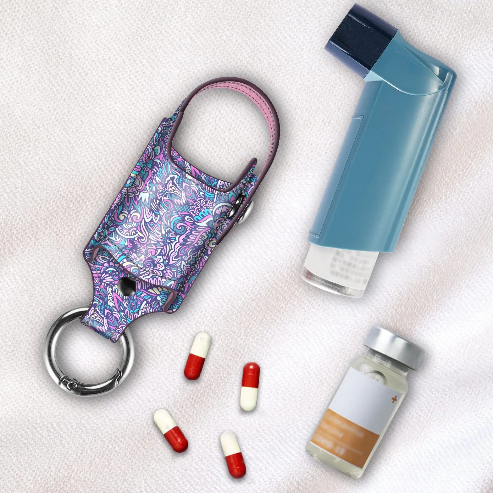 MEDMAX Uchwyt do inhalatora na astmę, etui ze sztucznej skóry, lekka torba do noszenia z karabińczykiem, uchwyt kompatybilny z inhalatorem Ventolin, (inhalator nie wchodzi w zakres dostawy, TYLKO