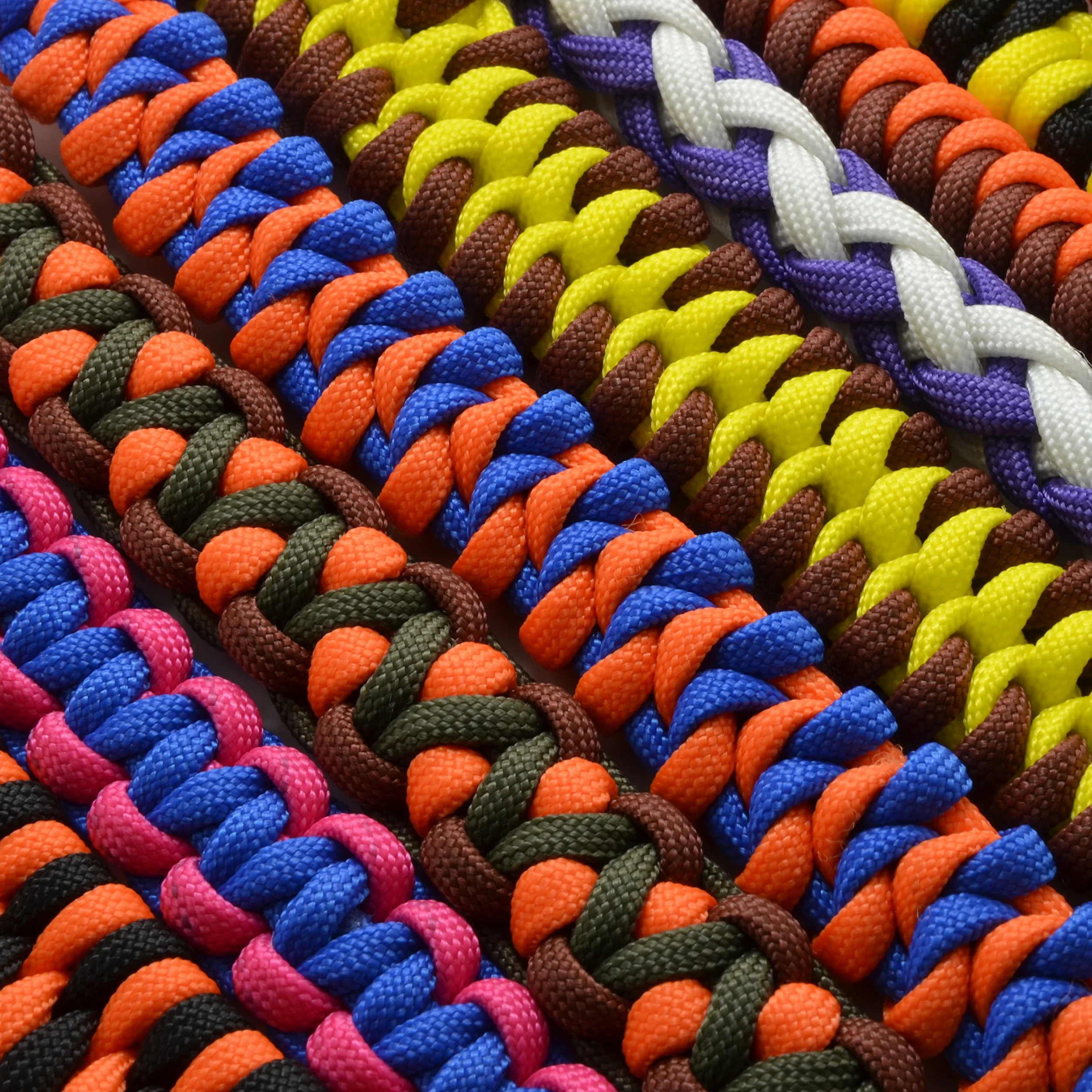 Ganzoo paracord 550 typ 3, sznur 4 mm 31 m z 7 rdzeniami, nylonowy kord spadochronowy Neon Lemon żółty neon zielony, do prac DIY: bransoletki, uchwyty, smycz dla psa, kemping, wędkarstwo, survival