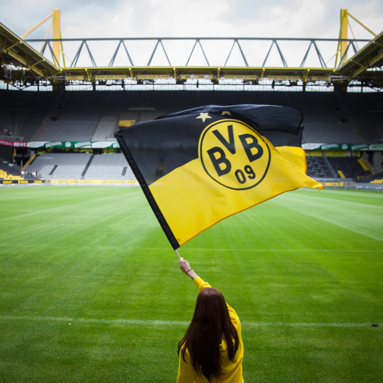 Borussia Dortmund Flaga kijkowa 90 x 60 cm