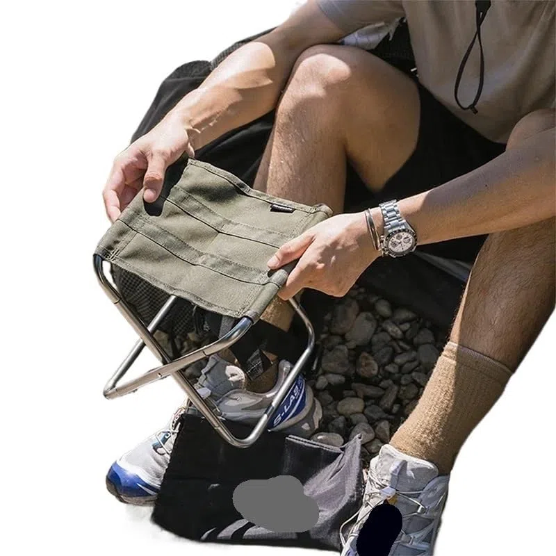 Przenośny mały niski taboret aluminiowy na plażę(Black)
